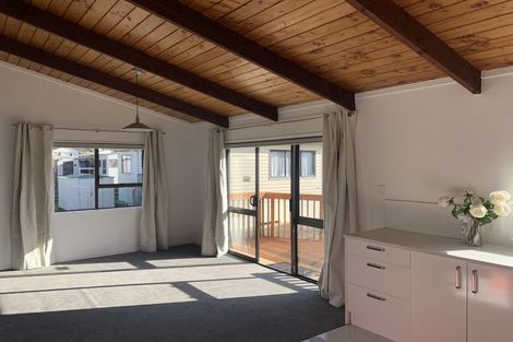 Photo of property in 41c Langton Road, Stanmore Bay, Whangaparaoa, 0932