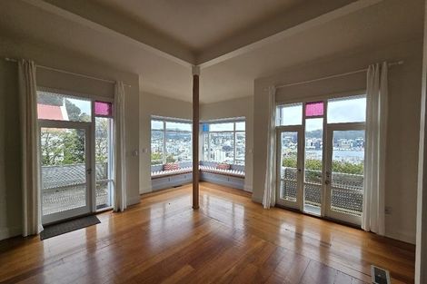 Photo of property in 11 Mcintyre Avenue, Mount Victoria, Wellington, 6011