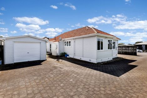 Photo of property in 171 Powderham Street, New Plymouth, 4310