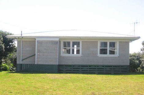 Photo of property in 120 Seaview Road, Whangamata, 3620
