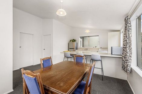 Photo of property in 1 Ian Place, Bishopdale, Christchurch, 8053