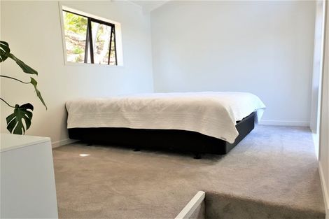 Photo of property in 62 Caton Road, Waitakere, Henderson, 0782