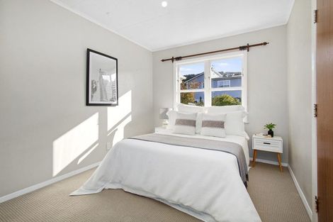 Photo of property in 22a Beauchamp Street, Tawa, Wellington, 5028