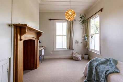 Photo of property in 205 Grove Road, Mayfair, Hastings, 4122