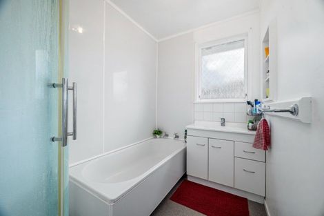 Photo of property in 20 Fenruss Street, Fairy Springs, Rotorua, 3015