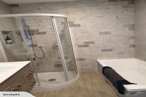 Photo of property in 521 Whangaparaoa Road, Stanmore Bay, Whangaparaoa, 0932