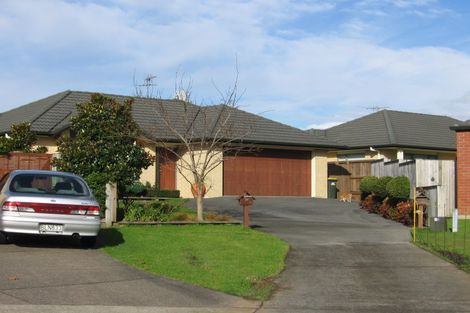 Photo of property in 36 Newinn Crescent, East Tamaki Heights, Auckland, 2016