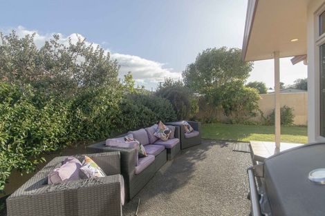 Photo of property in 52 Neeve Road, Taradale, Napier, 4112