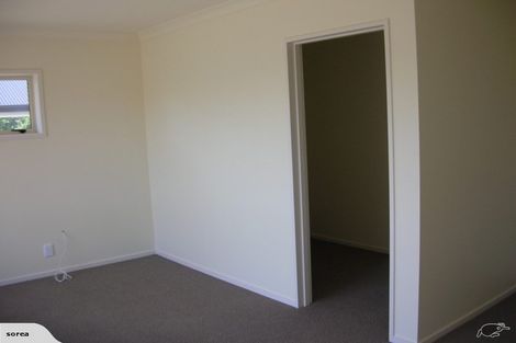 Photo of property in 27 Barry Curtis Place, Levin, 5510