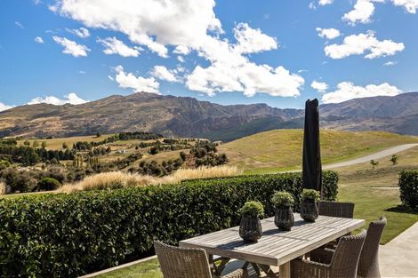 Photo of property in 92 Threepwood Road, Lake Hayes, Queenstown, 9371