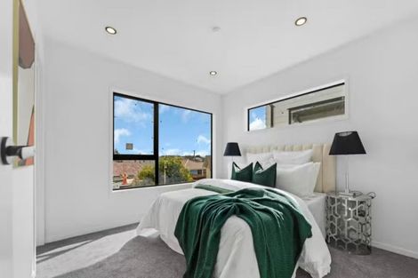 Photo of property in 2b Raglan Street, Mangere East, Auckland, 2024