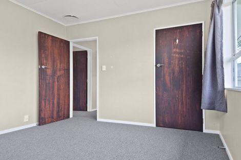 Photo of property in 32 Matthews Road, Wainuiomata, Lower Hutt, 5014