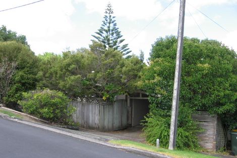 Photo of property in 2 Pullum Street, Birkenhead, Auckland, 0626
