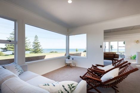 Photo of property in 25 Tiromoana Crescent, Bell Block, New Plymouth, 4312