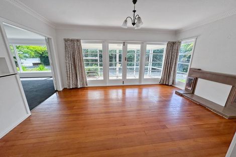 Photo of property in 33 Joyce Crescent, Ilam, Christchurch, 8041