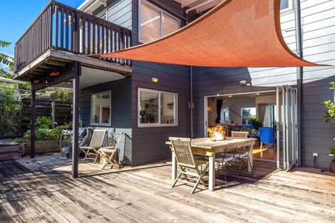 Photo of property in 3 George Street, Surfdale, Waiheke Island, 1081