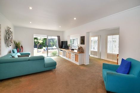 Photo of property in 6 Pine Road, Orewa, 0931