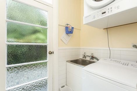 Photo of property in 12 Heriot Row, Dunedin Central, Dunedin, 9016