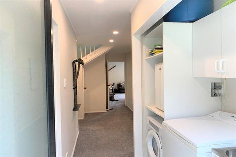 Photo of property in 21 Pohutukawa Avenue, Red Beach, 0932