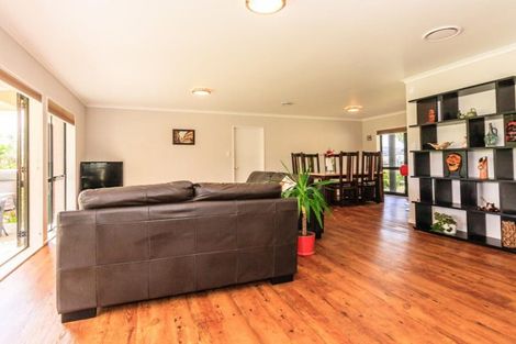 Photo of property in 133 Summerhill Drive, Fitzherbert, Palmerston North, 4410