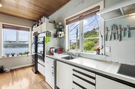 Photo of property in 110 Grafton Road, Roseneath, Wellington, 6011