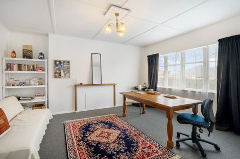 Photo of property in 10 Clapham Place, Whanganui East, Whanganui, 4500