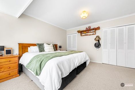 Photo of property in 37 Raukawa Street, Stokes Valley, Lower Hutt, 5019