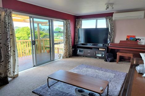 Photo of property in 14 Aralia Road, Sunnynook, Auckland, 0620