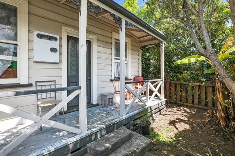 Photo of property in 627 Queen Sh25 Street, Thames, 3500