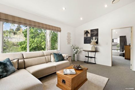 Photo of property in 687a Beach Road, Rothesay Bay, Auckland, 0630