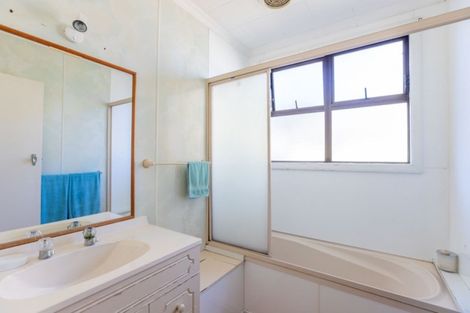 Photo of property in 17 Tui Road, Raumati Beach, Paraparaumu, 5032