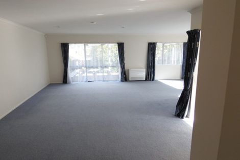 Photo of property in 18 Brittany Drive, Henderson, Auckland, 0612
