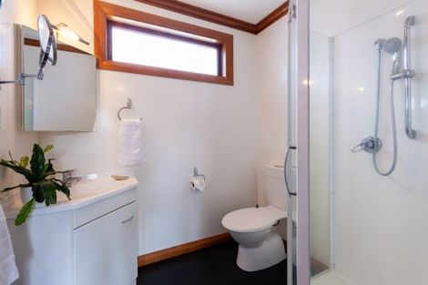 Photo of property in 39 Waiwaka Terrace, Strandon, New Plymouth, 4312