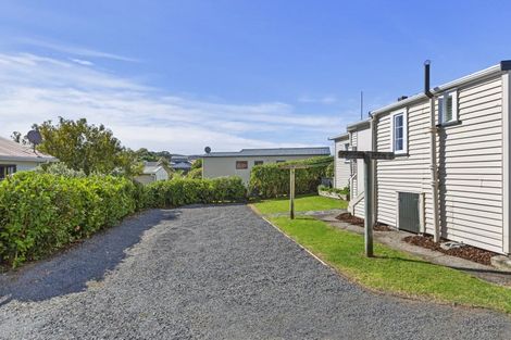 Photo of property in 22 James Street, Raglan, 3225