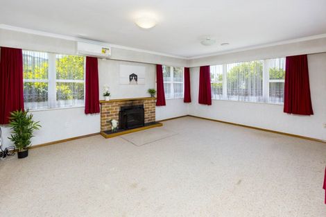 Photo of property in 61 Kashmir Avenue, Clouston Park, Upper Hutt, 5018