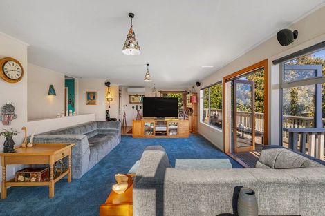 Photo of property in 3a Roys Road, Plimmerton, Porirua, 5026