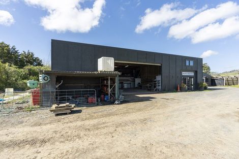 Photo of property in 35 Pataua Road South, Parua Bay, Onerahi, 0192