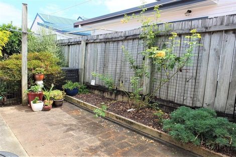 Photo of property in 7b Raumati Crescent, Onerahi, Whangarei, 0110