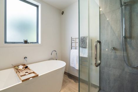 Photo of property in 1/14 Rothesay Bay Road, Rothesay Bay, Auckland, 0630