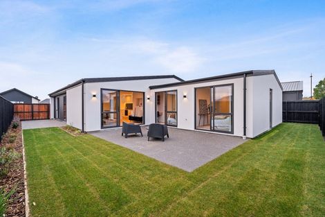 Photo of property in 16 Gingko Lane, Marshland, Christchurch, 8051