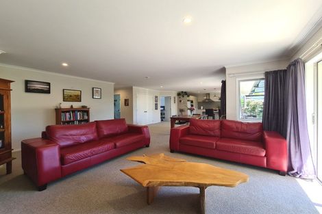 Photo of property in 37 Mary-ellen Place, Coromandel, 3506