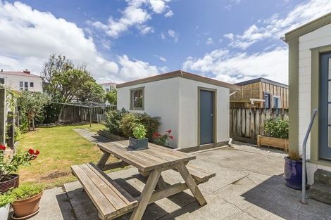 Photo of property in 6 Yule Street, Kilbirnie, Wellington, 6022