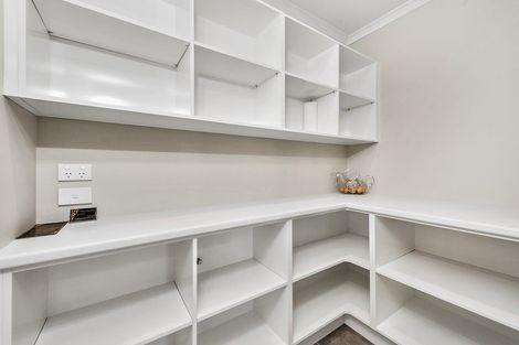 Photo of property in 12 Chalgrove Road, Huntington, Hamilton, 3210