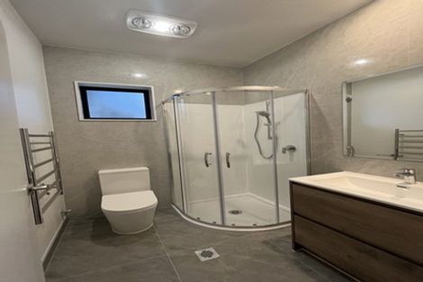 Photo of property in 9 Renata Crescent, Te Atatu Peninsula, Auckland, 0610