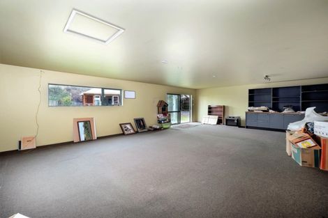 Photo of property in 23 Lochee Road, Upper Riccarton, Christchurch, 8041