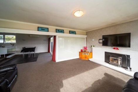 Photo of property in 161 South Road, Hawera, 4610