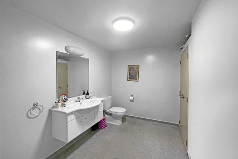 Photo of property in 2/42 Constable Street, Newtown, Wellington, 6021