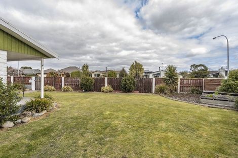 Photo of property in 8 Gibbs Drive, Woodend, 7610