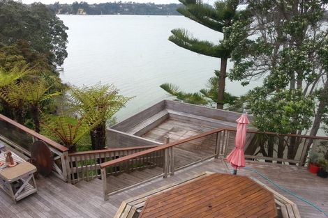 Photo of property in 23 Ferry Parade, Herald Island, Auckland, 0618