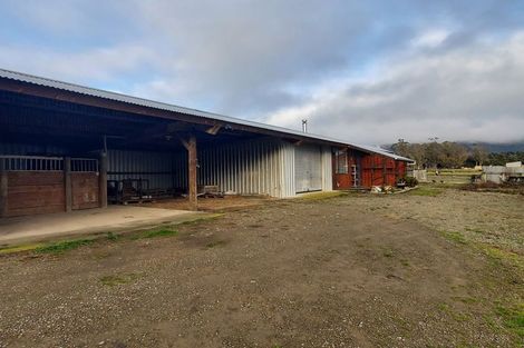 Photo of property in 192 Waihao Back Road, Waimate, 7979